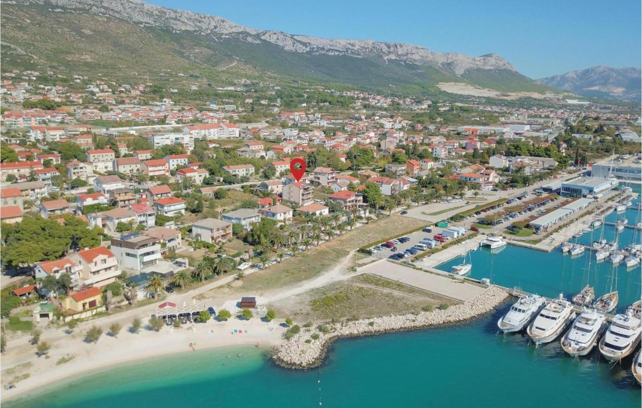 1 Bedroom Stunning Apartment In Kastel Gomilica Каштела Экстерьер фото